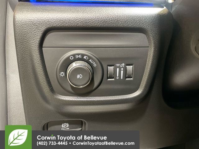 Used 2025 Jeep Grand Cherokee Summit w/ Adv Protech Group IV image 19