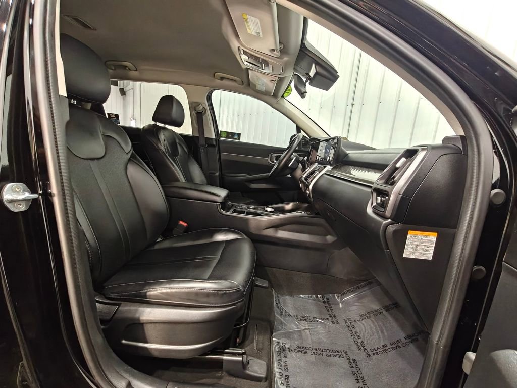 Used 2021 Kia Sorento S image 22