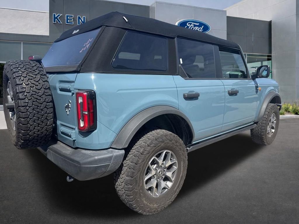 Used 2021 Ford Bronco Badlands image 4