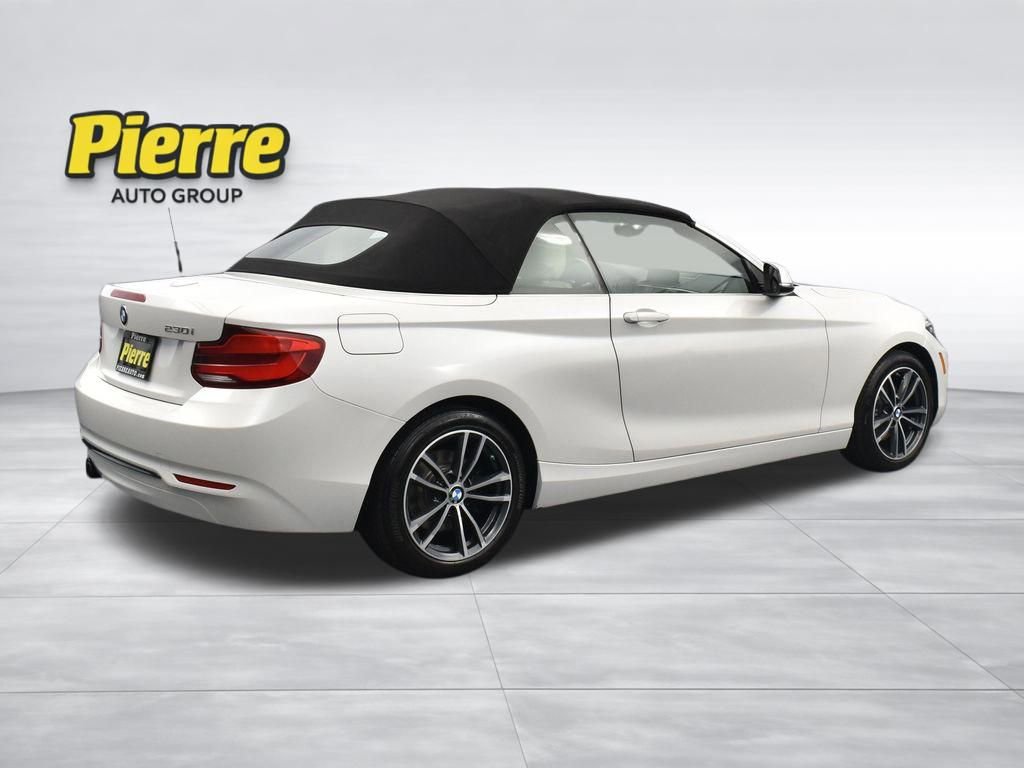 Used 2018 BMW 230i Convertible RWD image 4