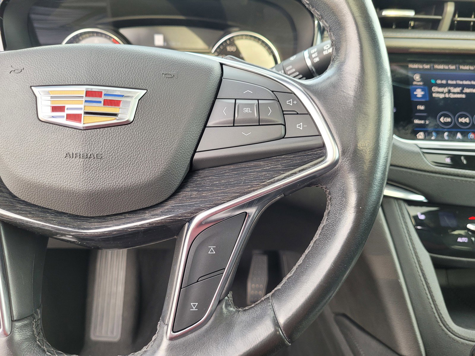 Used 2021 Cadillac XT5 Premium Luxury image 22