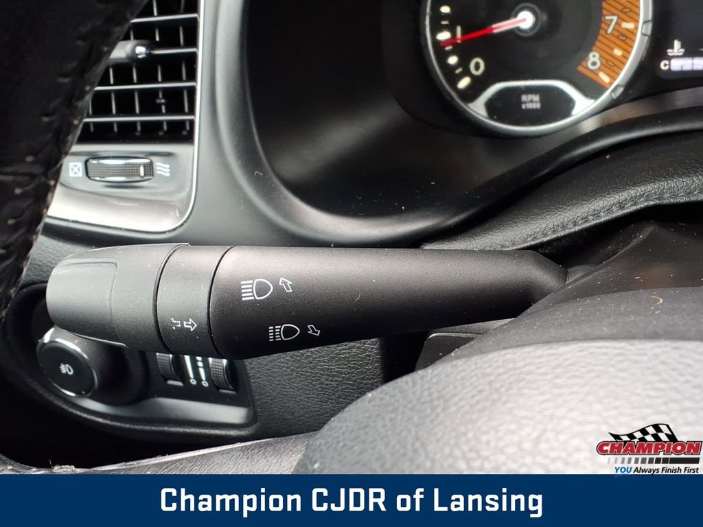 Used 2021 Jeep Renegade Limited image 19