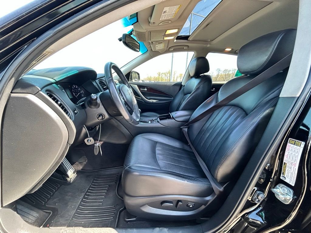 Used 2017 INFINITI QX50 AWD w/ Technology Package image 16