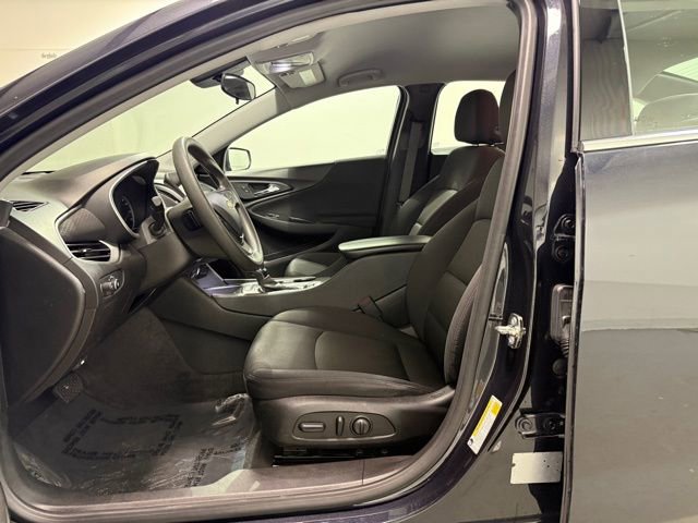 Used 2023 Chevrolet Malibu LT image 11