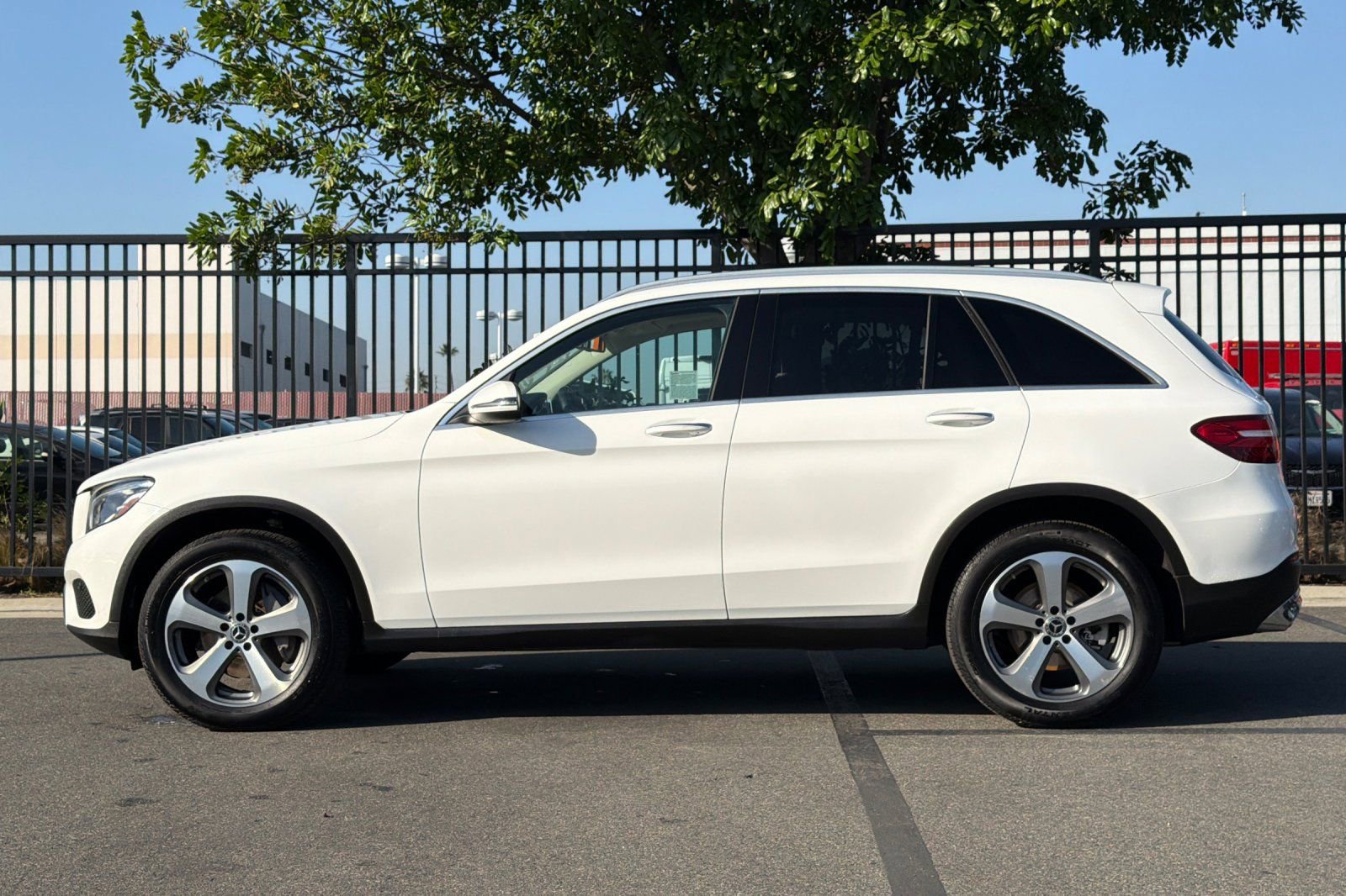 Used 2019 Mercedes-Benz GLC 300 image 7