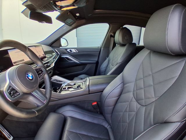 Used 2025 BMW X6 xDrive40i w/ Parking Assistance Package AWD/4WD image 22