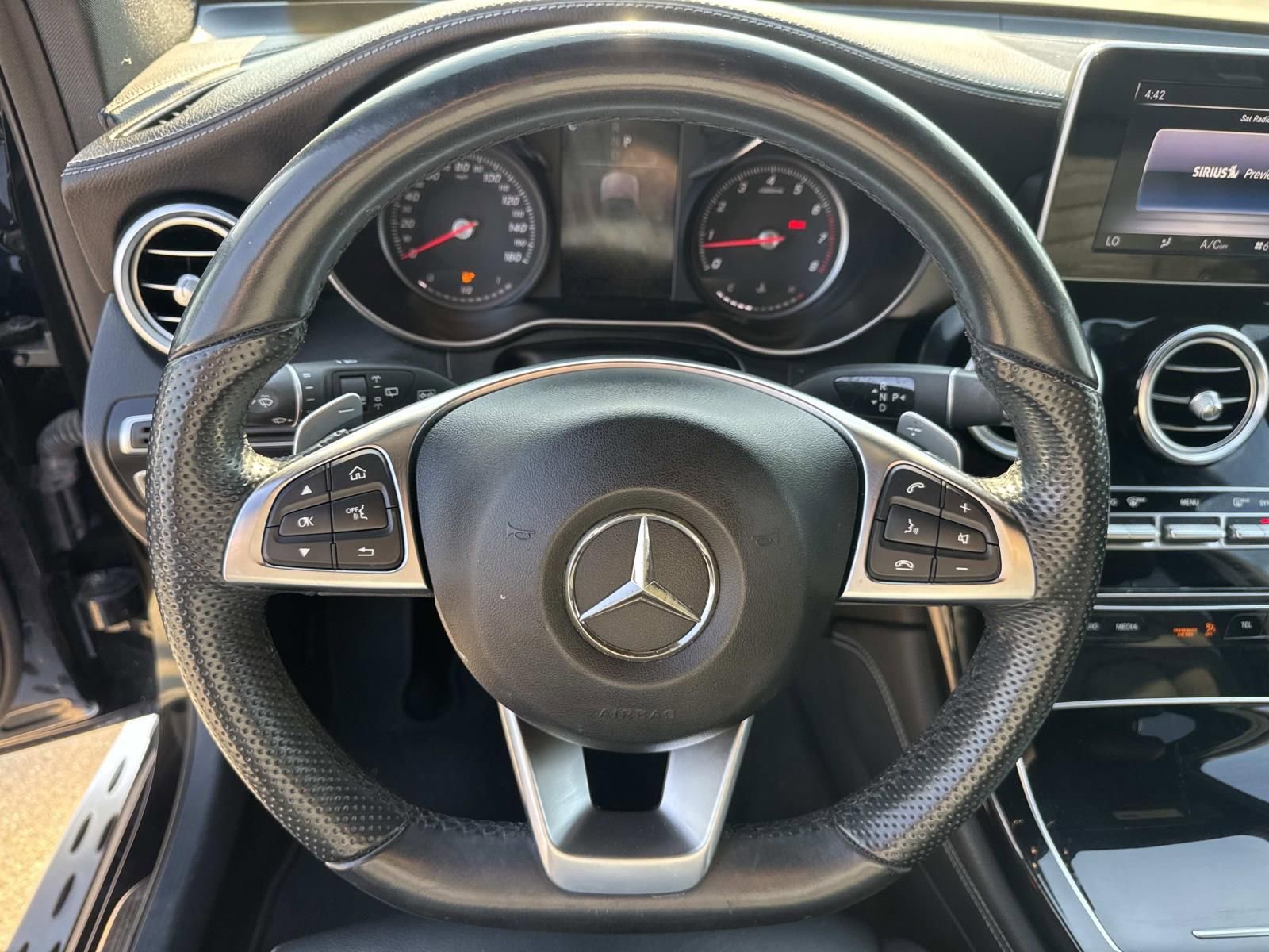 Used 2018 Mercedes-Benz GLC 300 4MATIC image 21