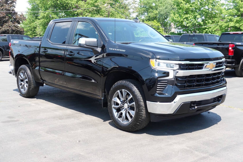 Used 2024 Chevrolet Silverado 1500 LT AWD/4WD image 5