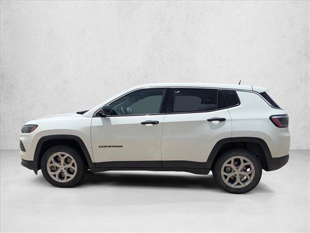 Used 2024 Jeep Compass Sport AWD/4WD image 8