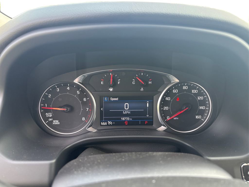 Used 2023 GMC Acadia SLE w/ Driver Convenience Package image 13