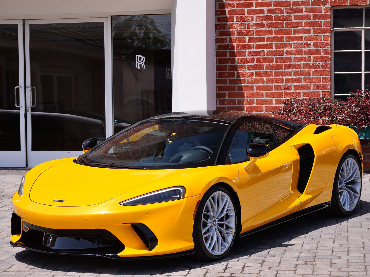 New 2026 McLaren GTS RWD image 17