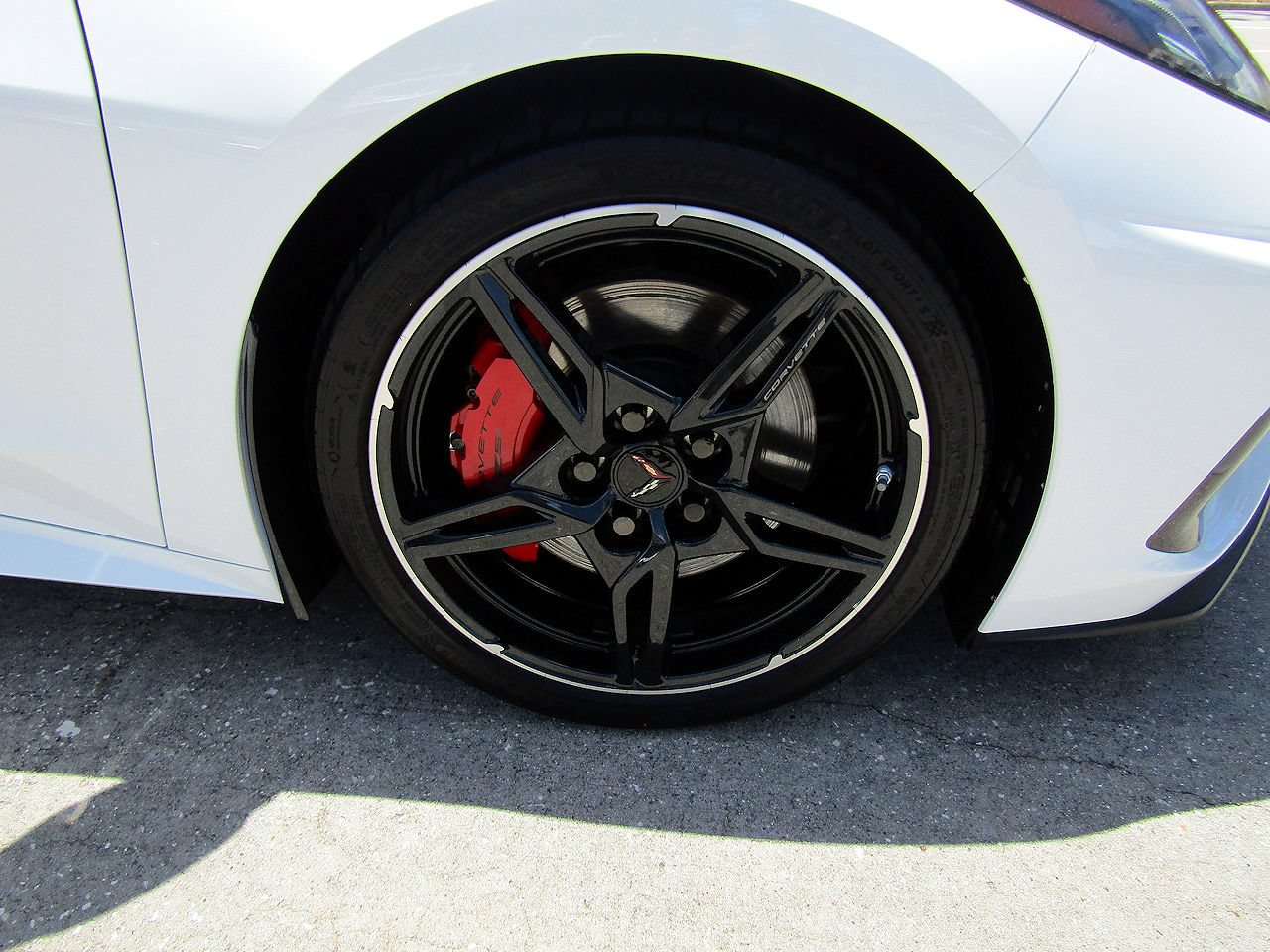 Used 2024 Chevrolet Corvette Stingray Preferred Conv w/ Z51 Performance Package RWD image 22