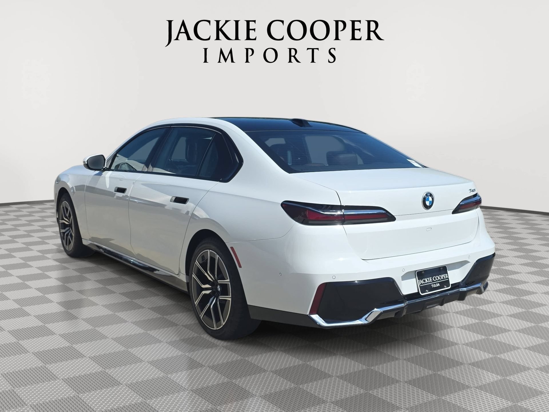 Used 2025 BMW 740i RWD image 7