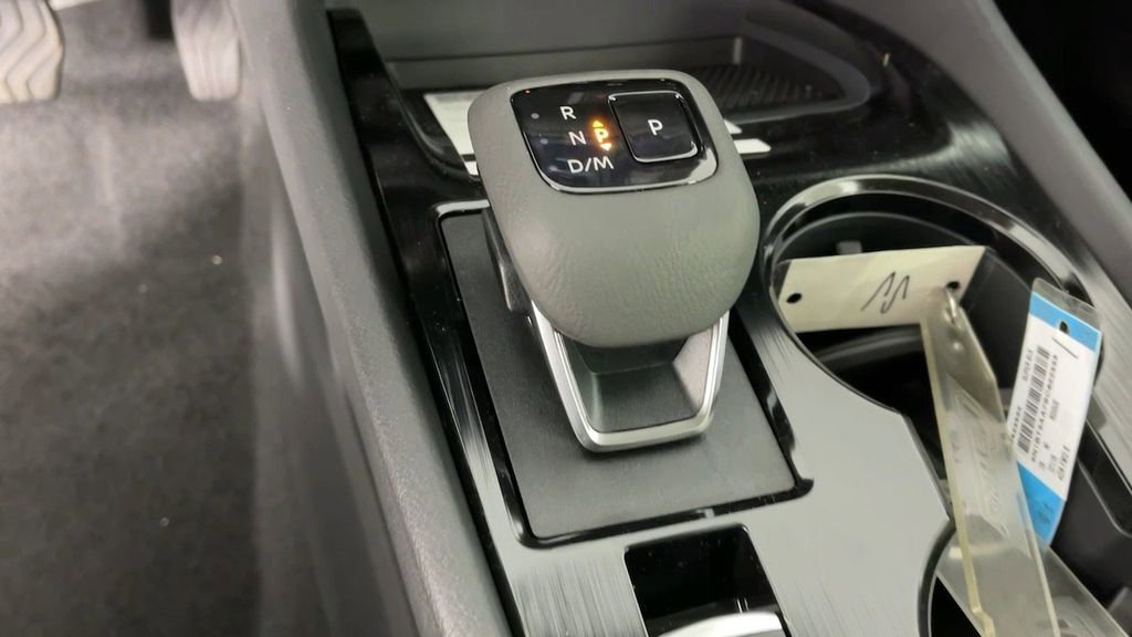 New 2025 Nissan Rogue S image 16