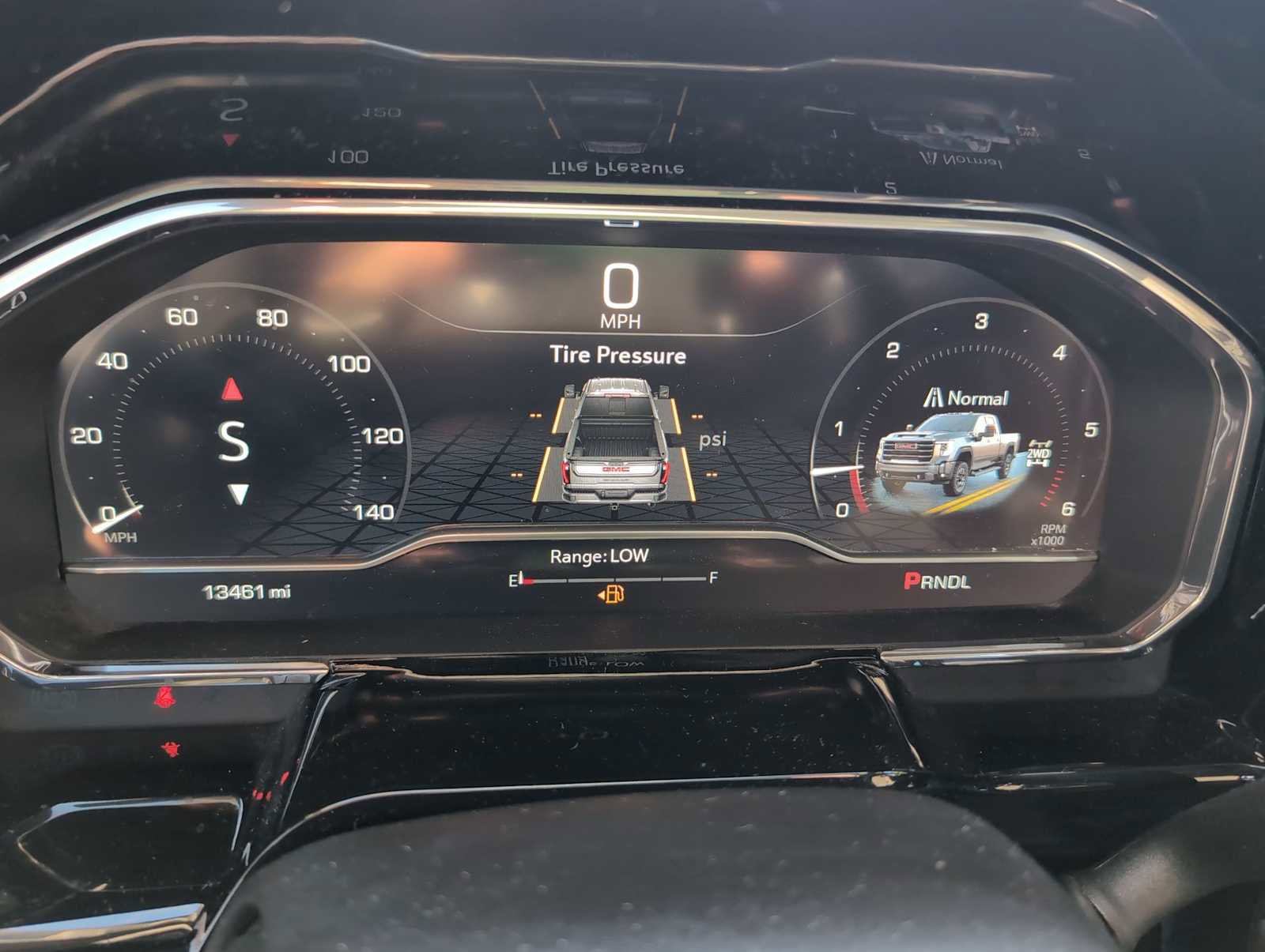 Used 2024 GMC Sierra 2500 SLE w/ SLE Value Package; image 11