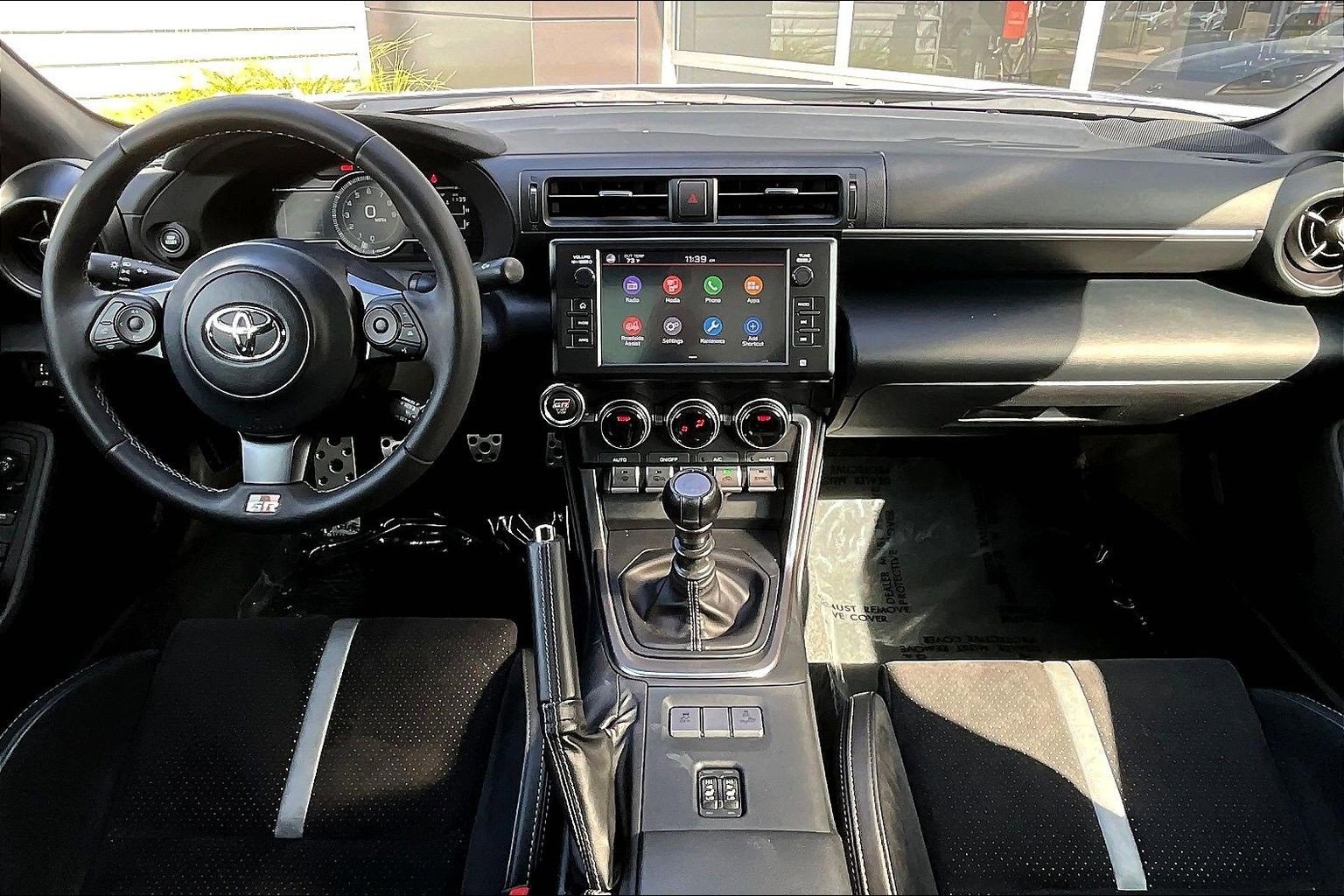 Used 2024 Toyota GR86 Premium image 15