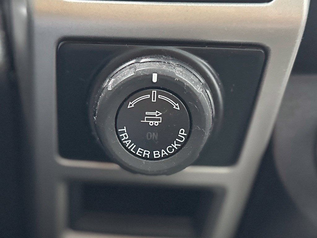 Used 2018 Ford F150 Lariat w/ Equipment Group 502A Luxury AWD/4WD image 20