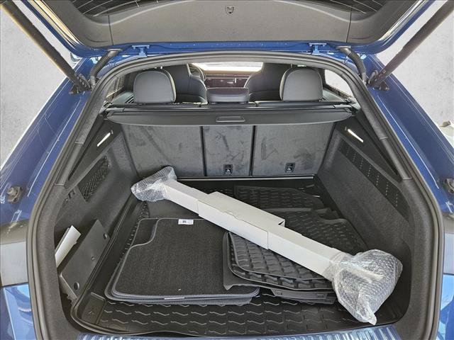 New 2027 Audi RS Q8 performance AWD/4WD image 22