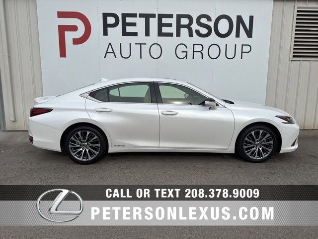 Used 2019 Lexus ES 300h image 2