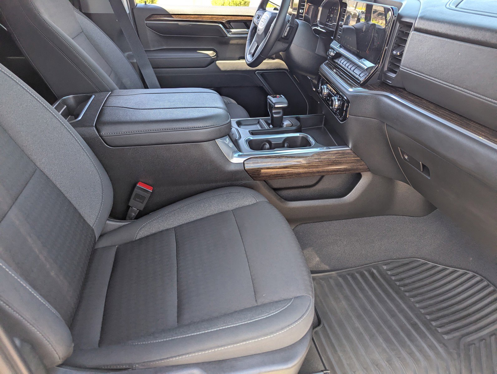 Certified 2023 GMC Sierra 1500 Elevation w/ X31 Off-Road Package AWD/4WD image 10