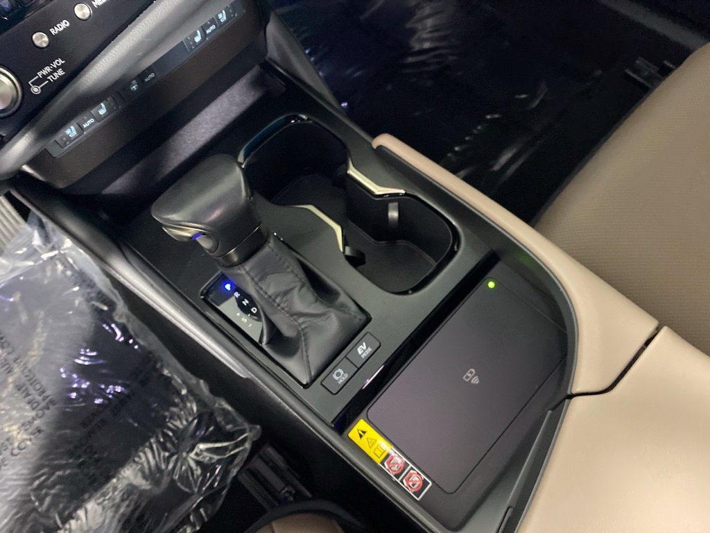 Certified 2025 Lexus ES 300h w/ Premium Package FWD image 23