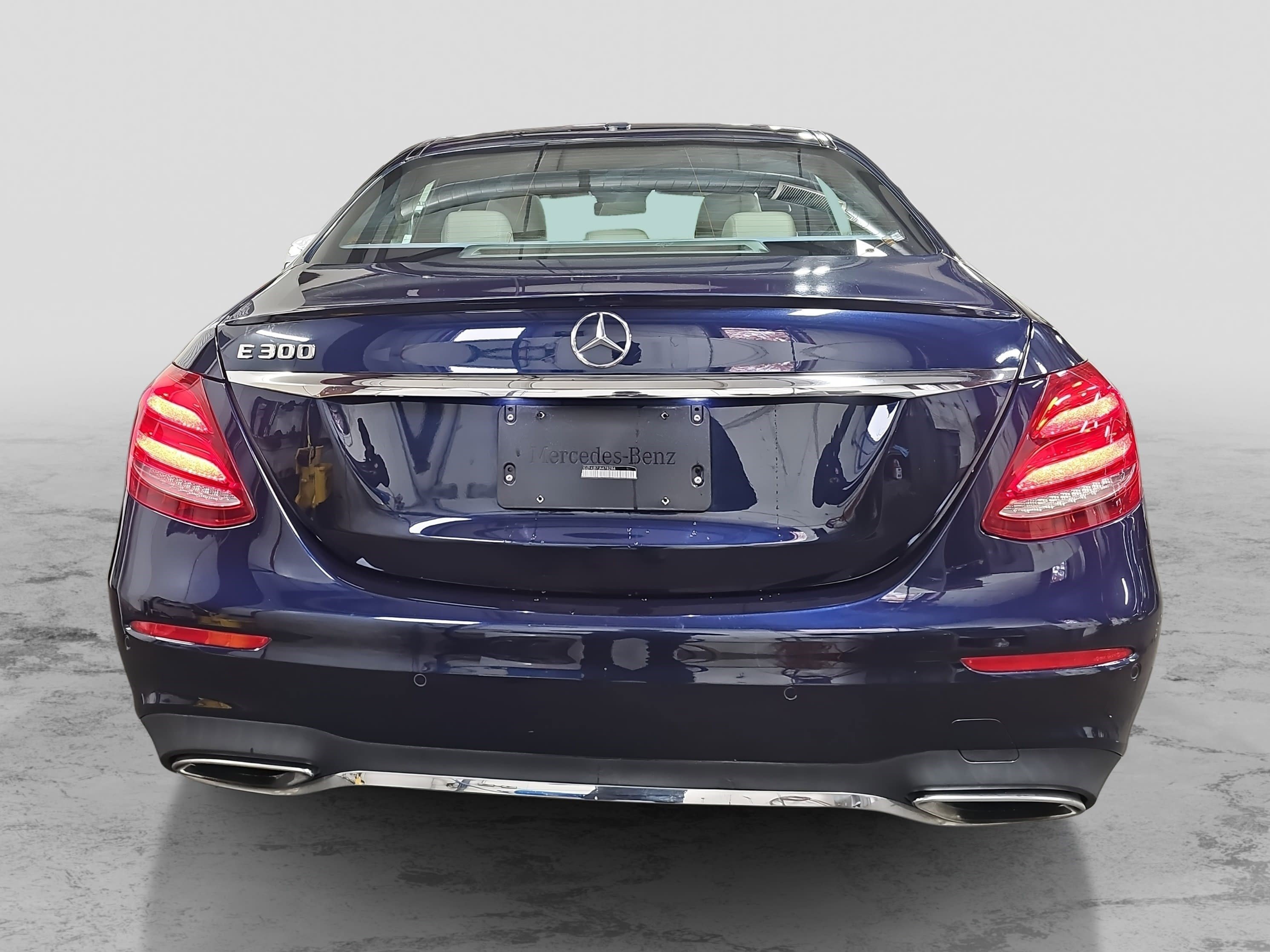 Used 2018 Mercedes-Benz E 300 image 6