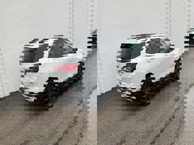 Used 2023 Chevrolet Equinox RS image 4