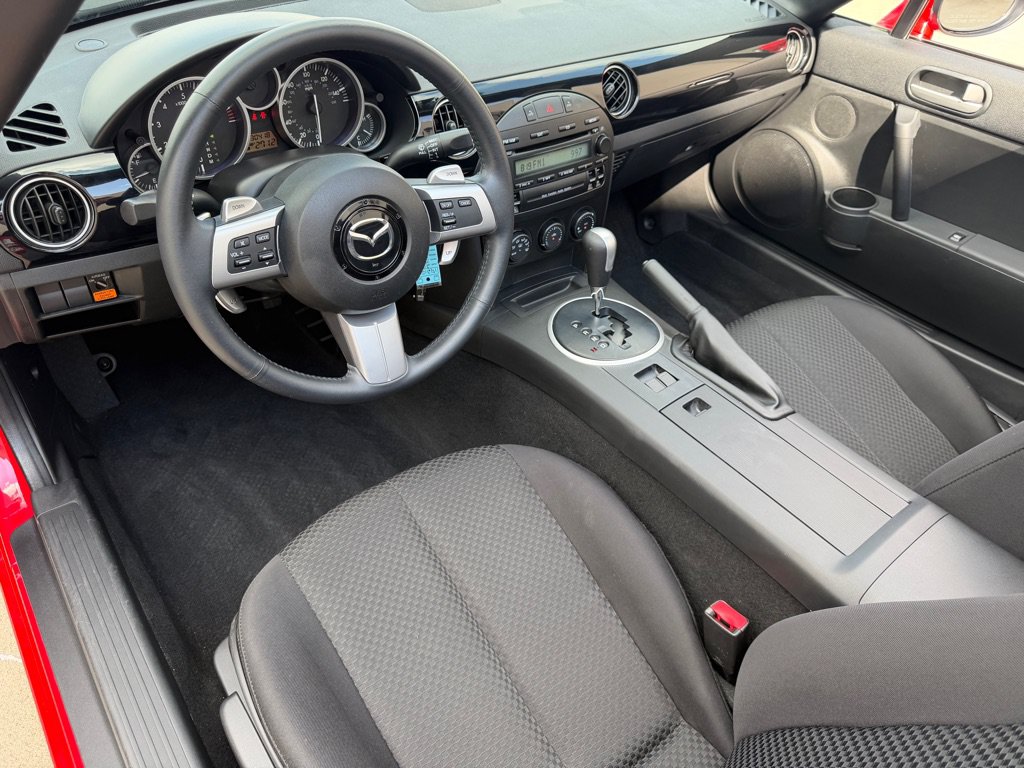 Used 2008 MAZDA MX-5 Miata Touring RWD image 11