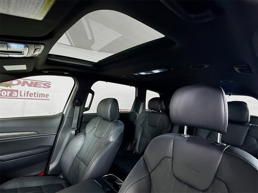 Used 2025 Kia Telluride EX X-Line image 12