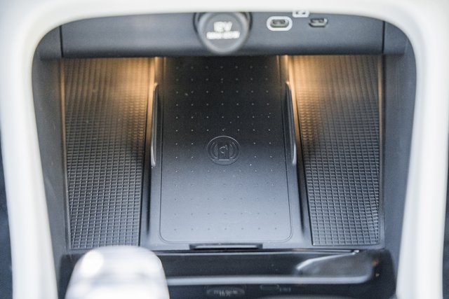 Used 2026 Volvo XC40 B4 Plus w/ Protection Package Premier FWD image 25