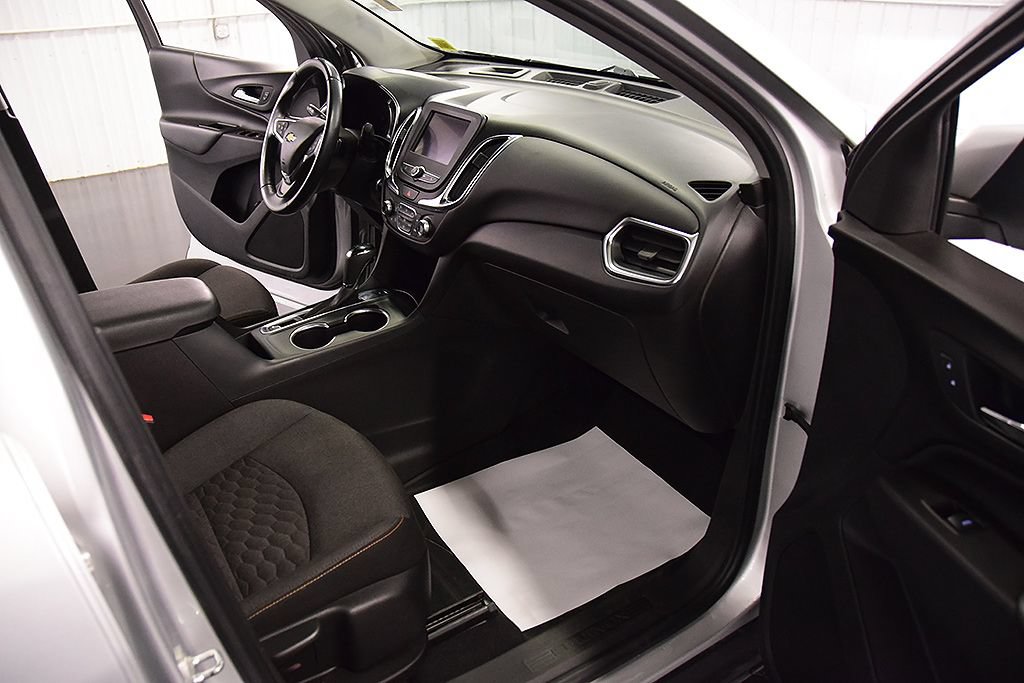 Used 2021 Chevrolet Equinox LT AWD/4WD image 29