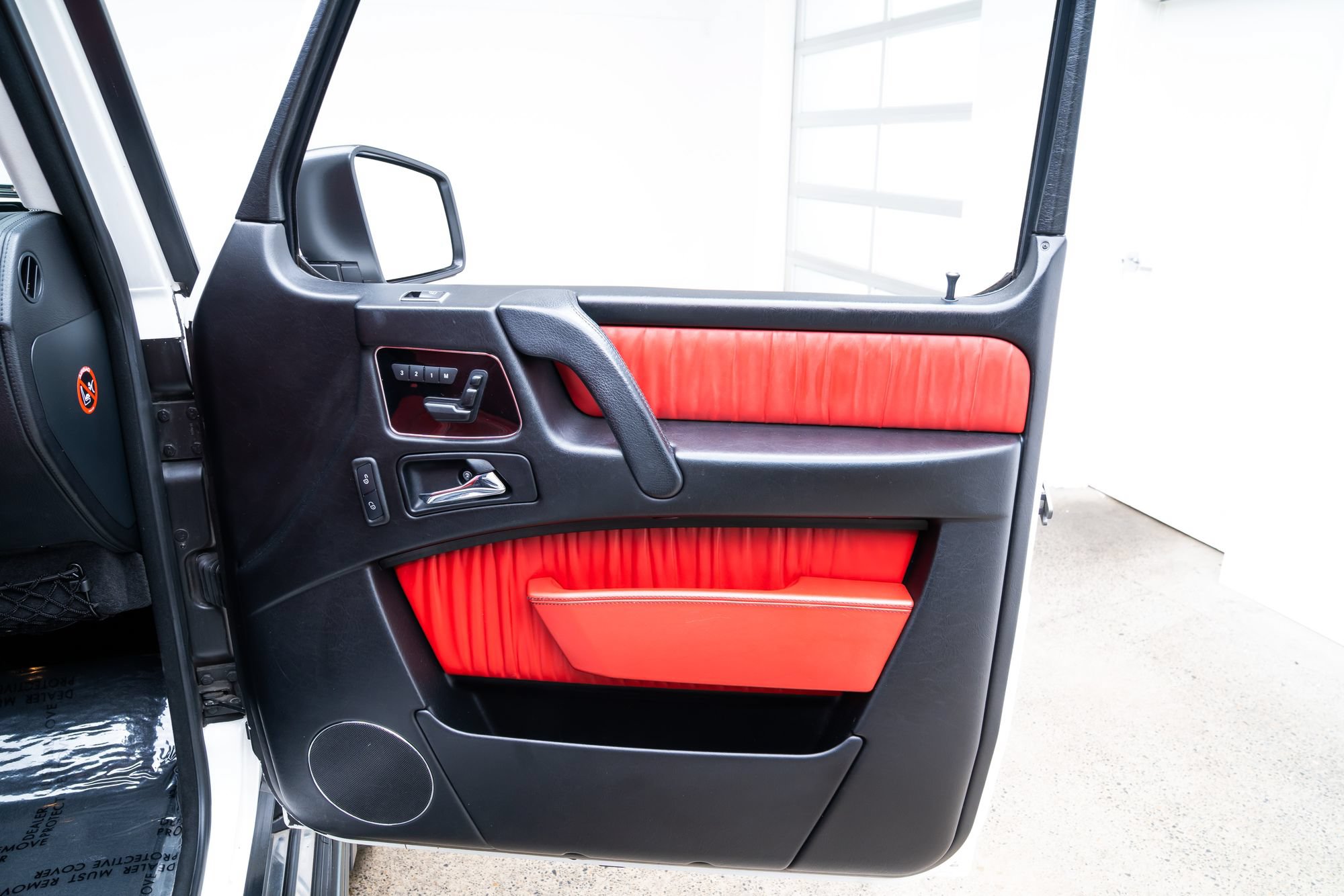 Used 2016 Mercedes-Benz G 550 image 23