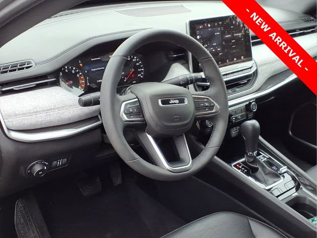 Used 2023 Jeep Compass Latitude image 11