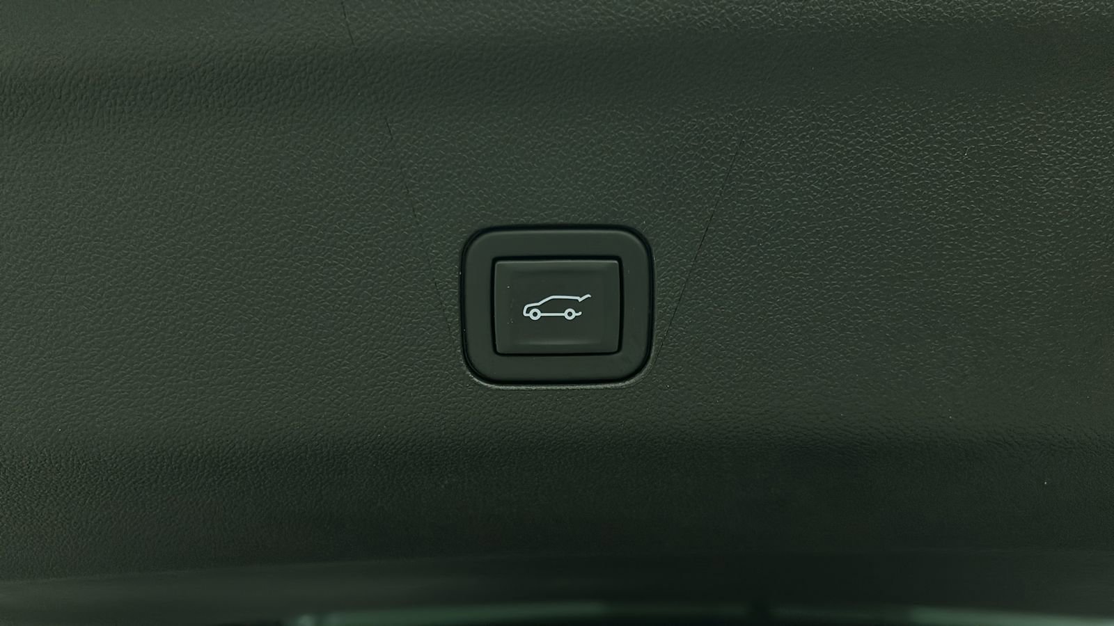 Used 2025 GMC Yukon XL Denali Ultimate image 18