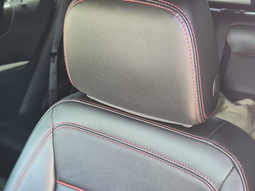 Used 2022 Chevrolet Equinox RS w/ RS Leather Package FWD image 14