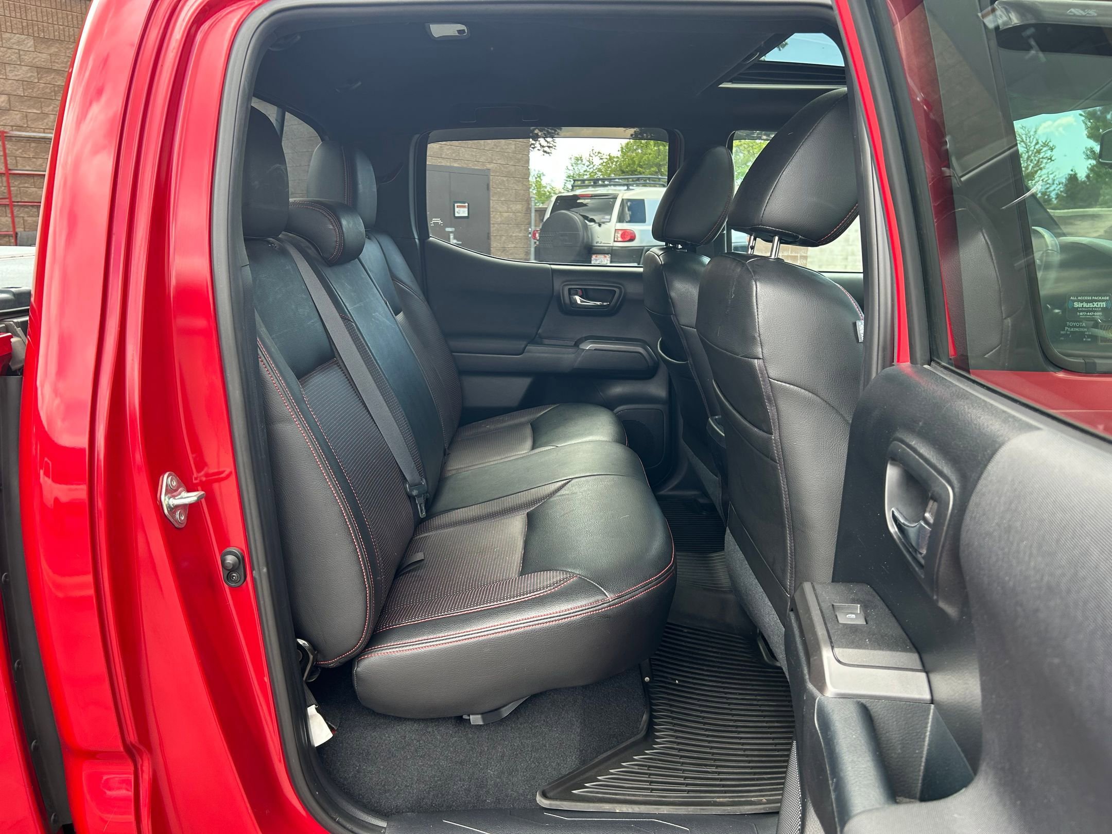 Used 2017 Toyota Tacoma TRD Sport w/ Premium & Technology Package AWD/4WD image 27