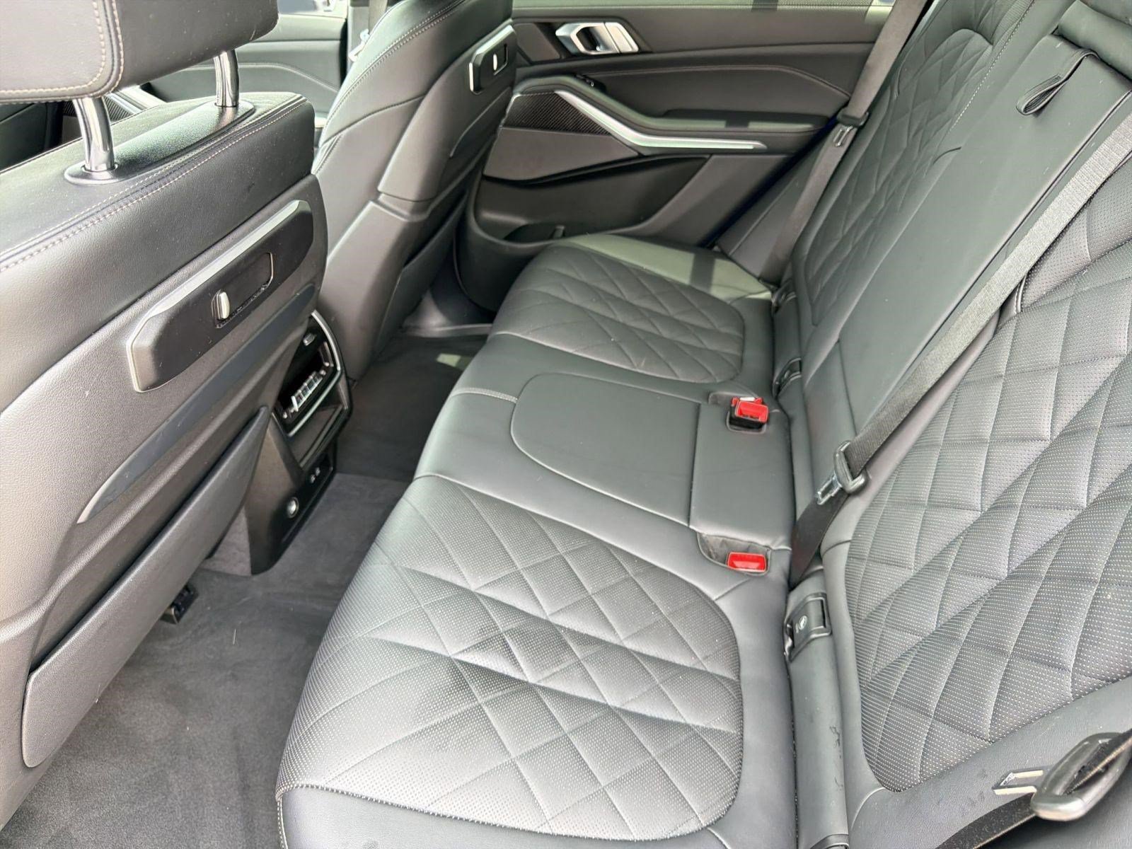 Used 2026 BMW X5 M60i AWD/4WD image 27