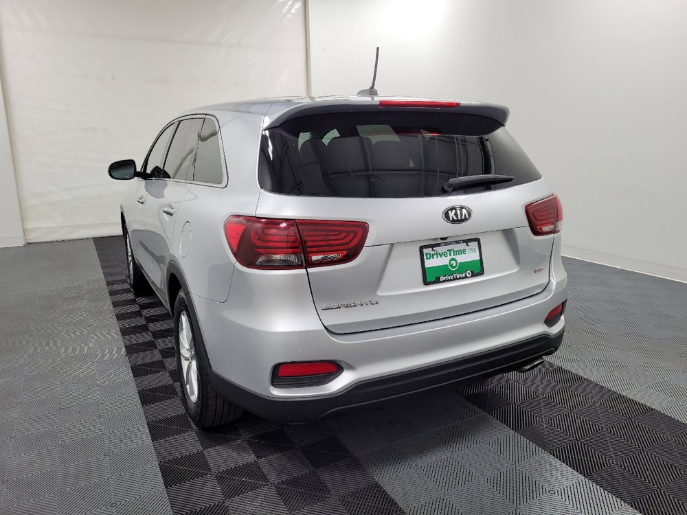 Used 2020 Kia Sorento LX image 5