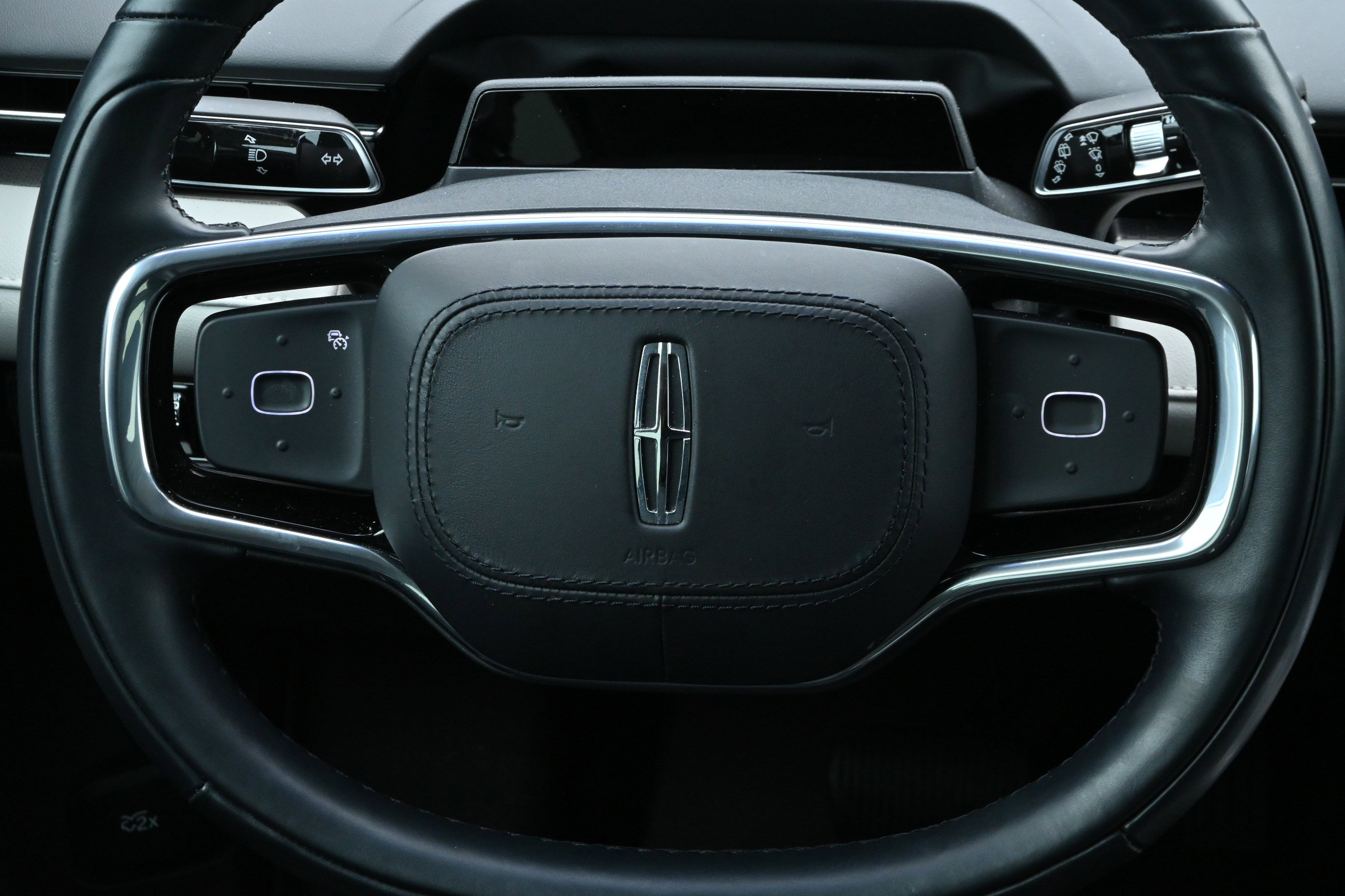 Used 2024 Lincoln Nautilus Premier AWD/4WD image 29