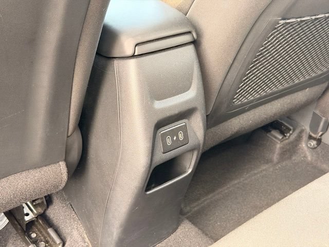 Used 2025 Hyundai Venue SEL FWD image 12