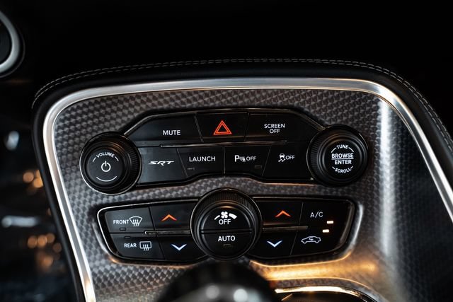 Used 2020 Dodge Challenger SRT Hellcat w/ Plus Package RWD image 27