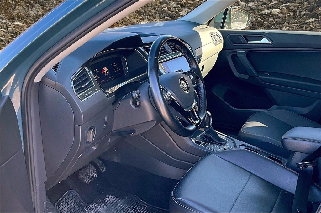 Used 2019 Volkswagen Tiguan SEL image 11