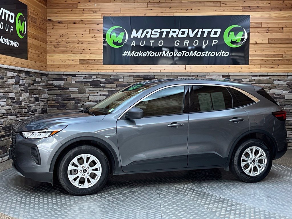 Used 2023 Ford Escape Active AWD/4WD image 11