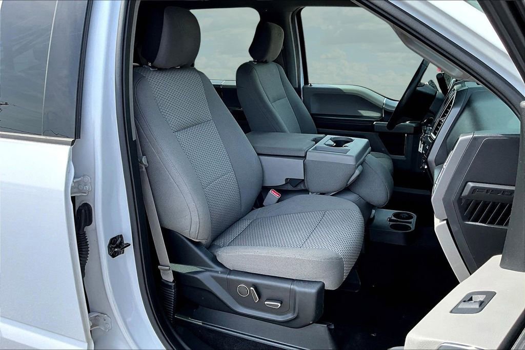 Used 2016 Ford F150 XLT w/ Equipment Group 302A Luxury RWD image 32