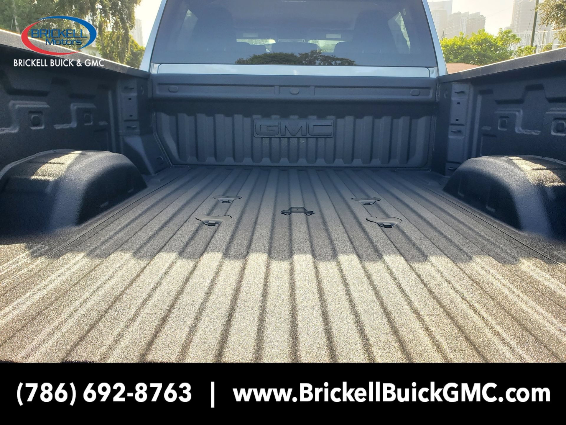 New 2026 GMC Sierra 2500 SLE w/ Max Trailering Package AWD/4WD image 8