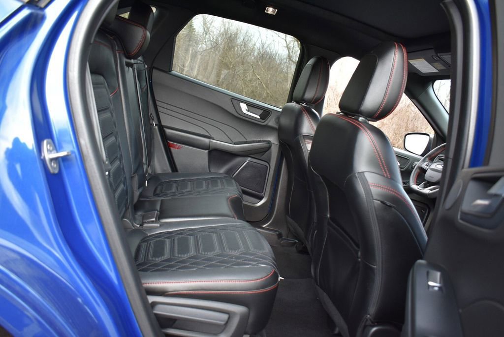 Used 2023 Ford Escape ST-Line Elite w/ Premium Technology Package AWD/4WD image 25