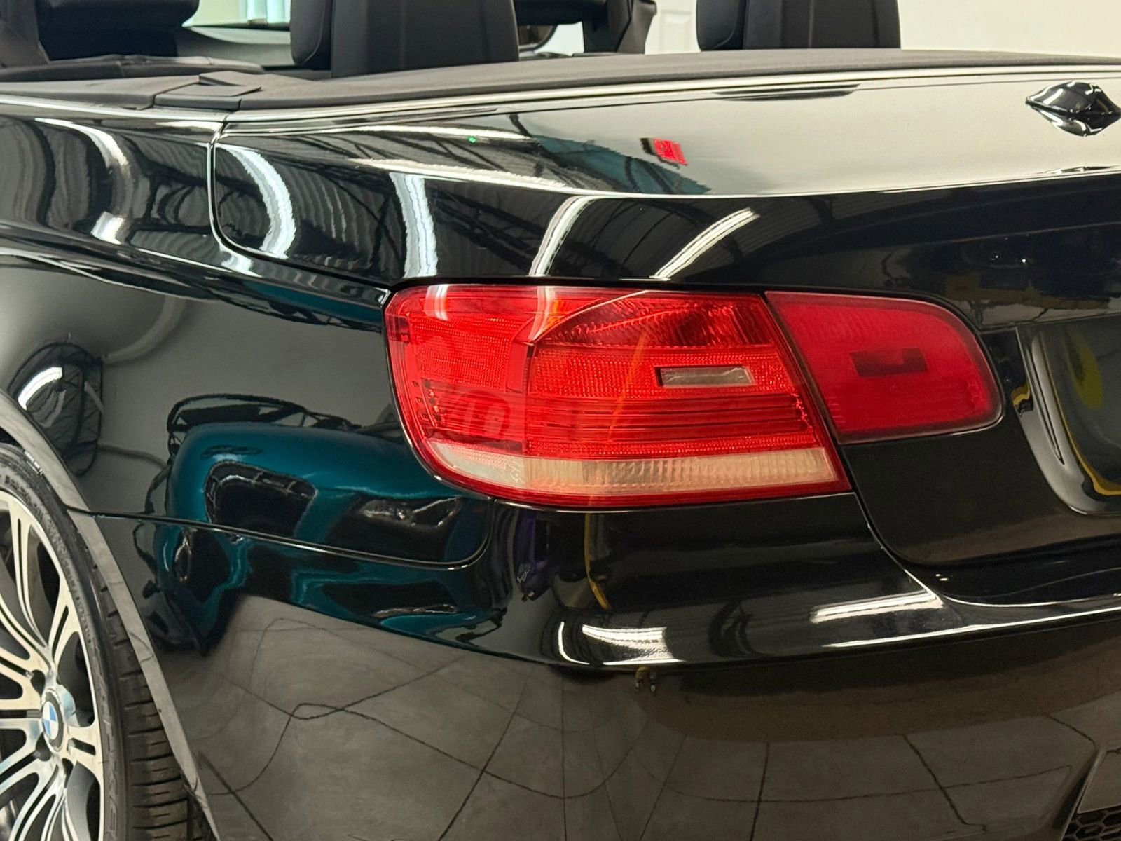 Used 2008 BMW M3 Convertible w/ Technology Pkg image 12