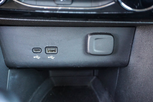 Used 2024 Buick Encore GX Sport Touring AWD/4WD image 22