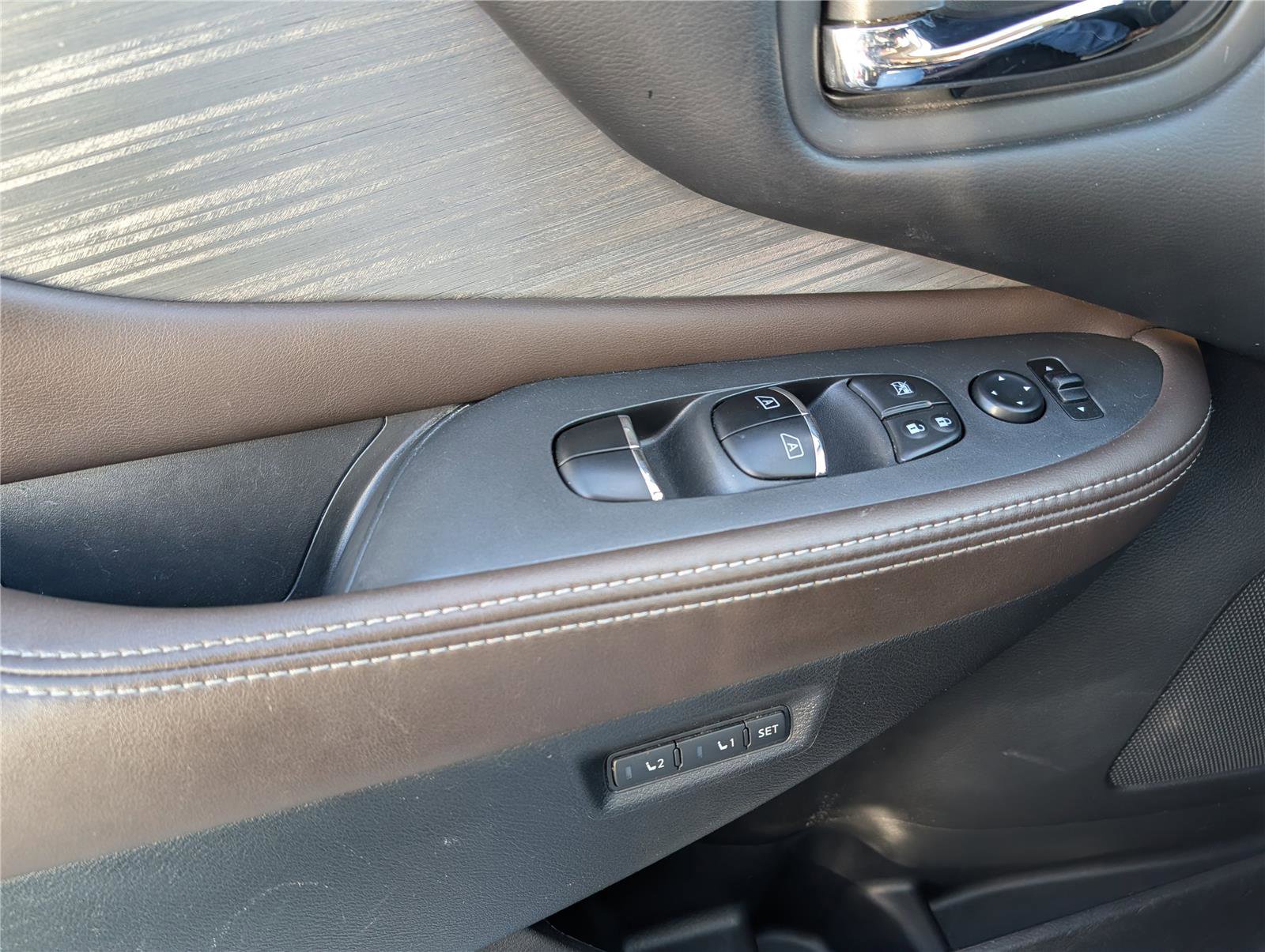 Used 2017 Nissan Murano Platinum w/ Platinum Technology Package image 20