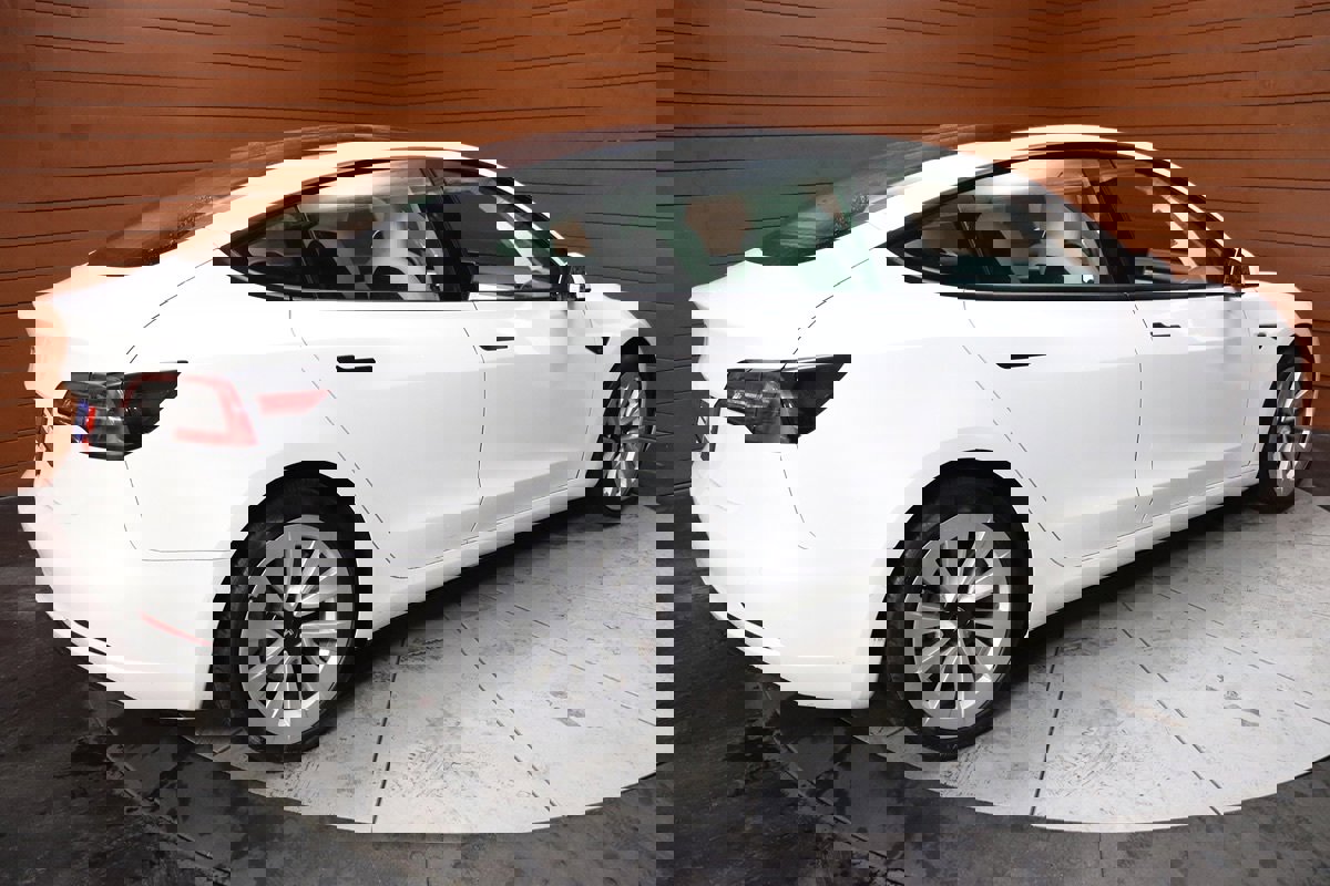 Used 2023 Tesla Model 3 Standard Range image 48